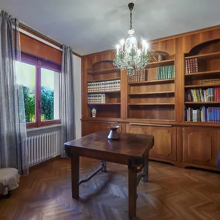 Holiday home Holiday Santini Lierna